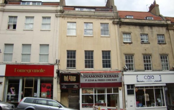 3 Bedroom Flat In Park Street